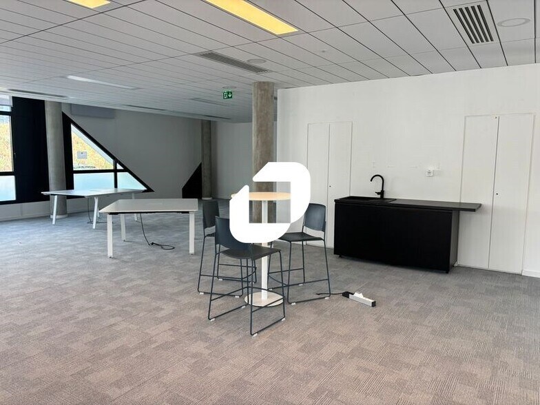 19 Rue Des Rosiéristes, Champagne-au-Mont-d'Or à louer - Photo intérieure – Image 3 sur 10