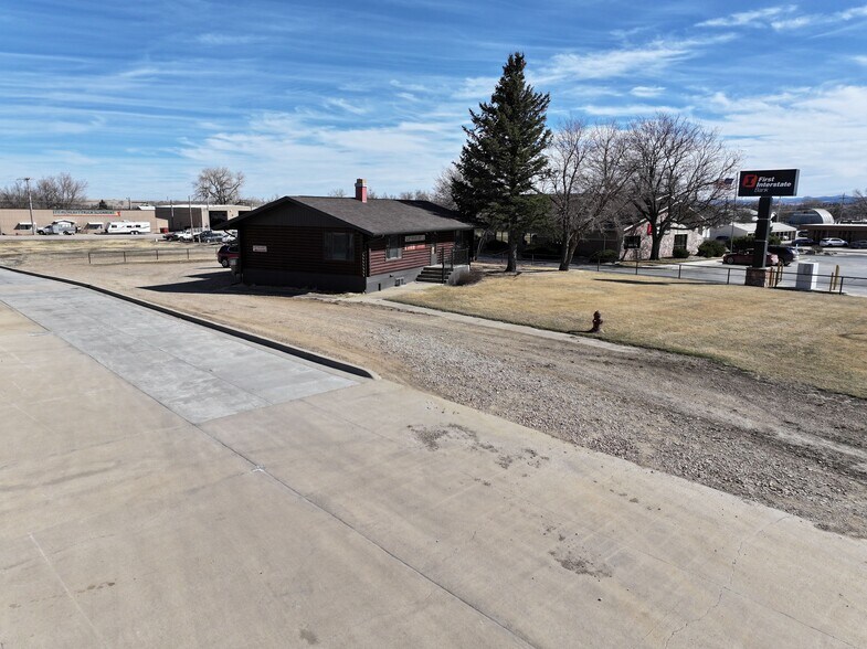 35 5th Ave, Belle Fourche, SD à vendre - Photo de l’immeuble – Image 3 sur 43