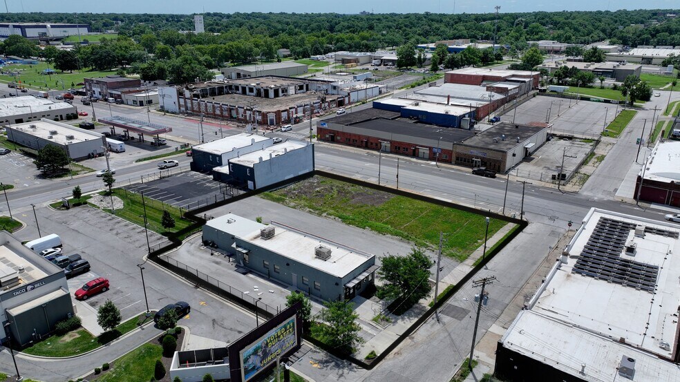 2500 E Truman Rd, Kansas City, MO à vendre - Aérien – Image 2 sur 4