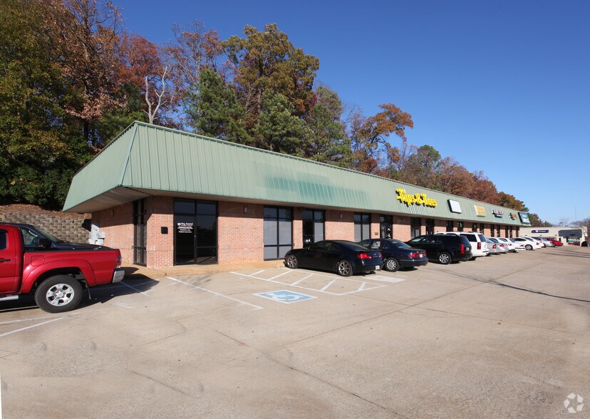 1420 Mcfarland Blvd, Northport, AL à louer - Photo principale – Image 1 sur 7