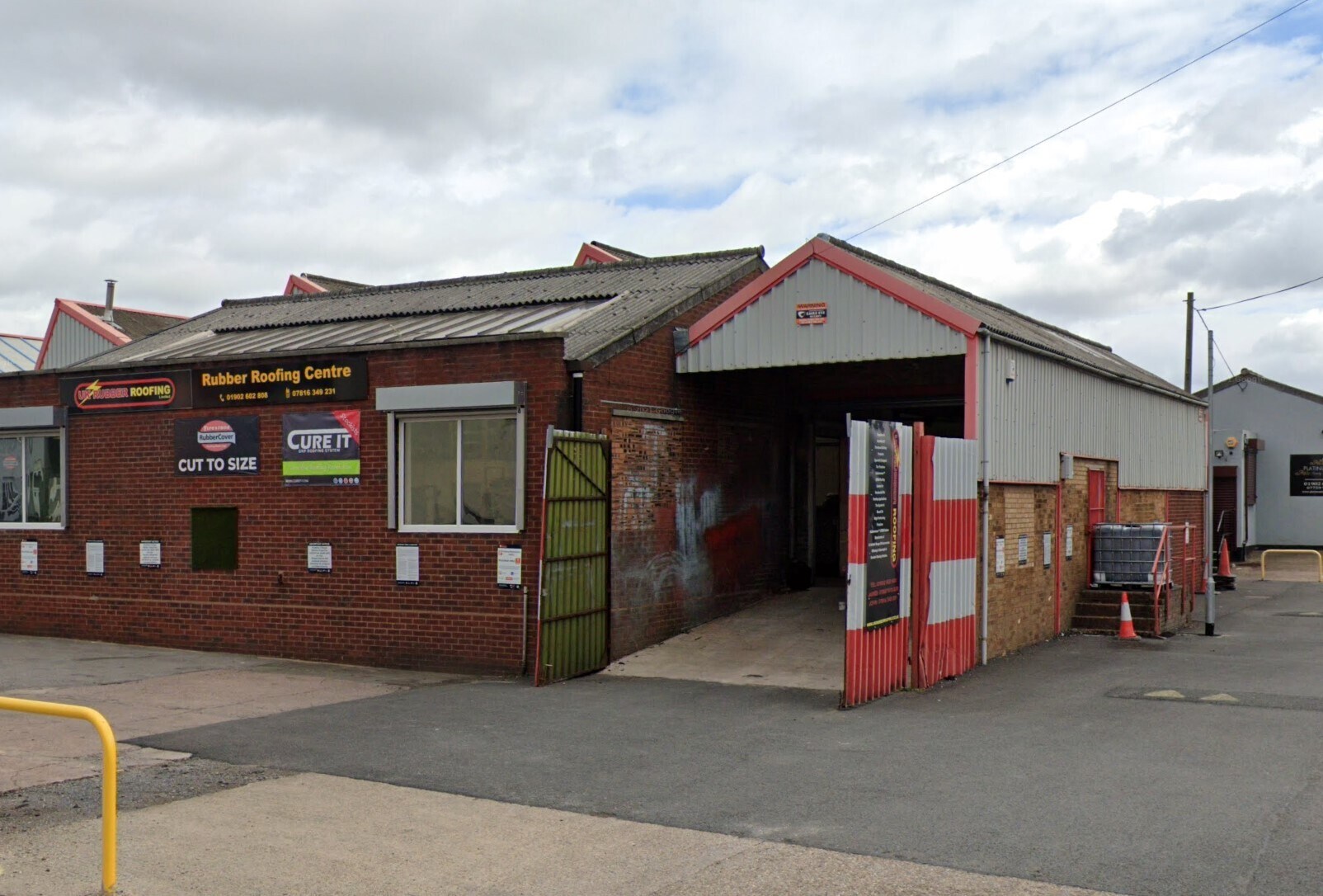 15 St. Annes Rd, Willenhall à louer Photo principale– Image 1 sur 2