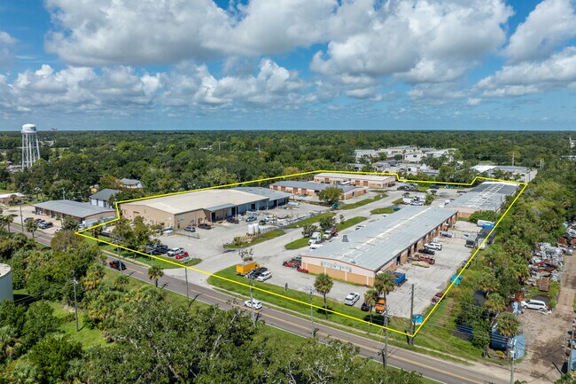Plus de détails pour 456 LPGA Blvd, Daytona Beach, FL - Industriel/Logistique à louer