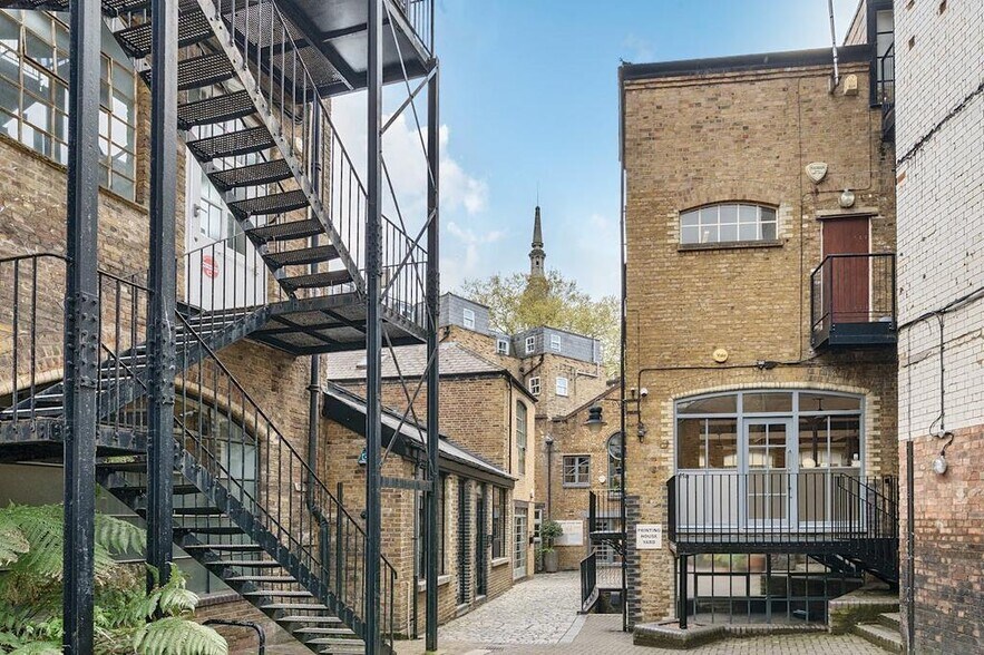 15 Hackney Rd, Londres à louer - Photo de l’immeuble – Image 3 sur 5