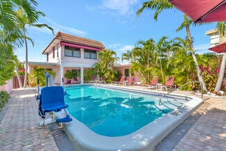 Plus de détails pour 901 N Ocean Blvd, Pompano Beach, FL - Hôtellerie à vendre