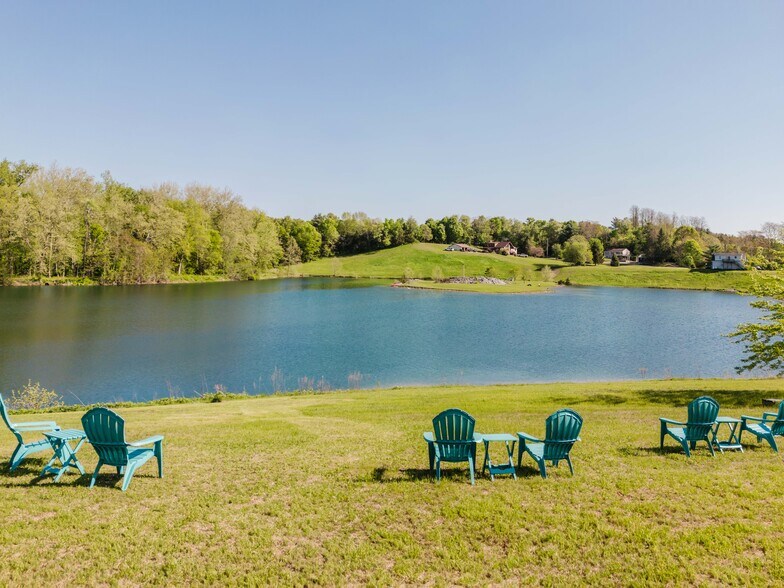 573 East Kerleys Corners, Elizaville, NY à vendre - Photo de l’immeuble – Image 3 sur 16
