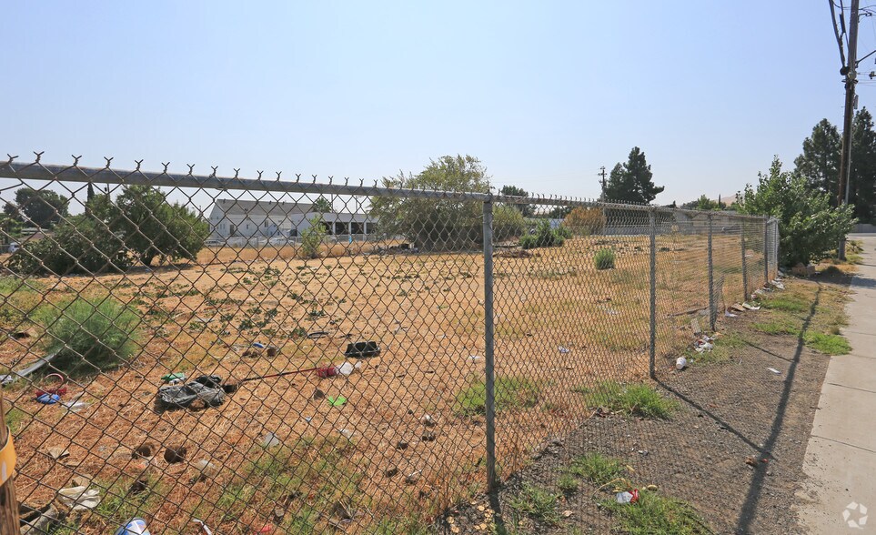 2640 Willow Pass Rd, Bay Point, CA à vendre - Photo de l’immeuble – Image 3 sur 6