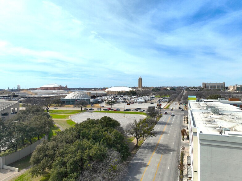 3008 W Lancaster Ave, Fort Worth, TX à louer - Photo de l’immeuble – Image 2 sur 7