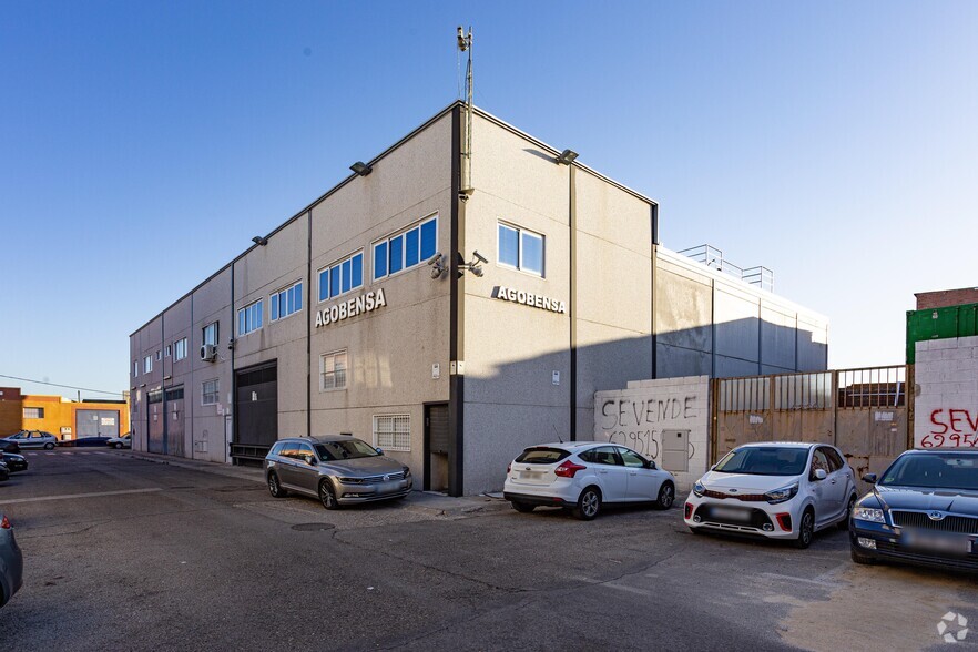 Calle Puerto De San Vicente, 1, Leganés, Madrid à vendre - Photo de l’immeuble – Image 2 sur 2