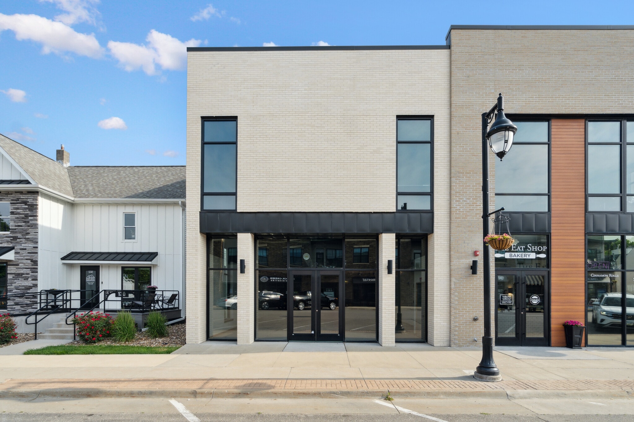 120 W Main St, Solon, IA à vendre Photo intérieure– Image 1 sur 6