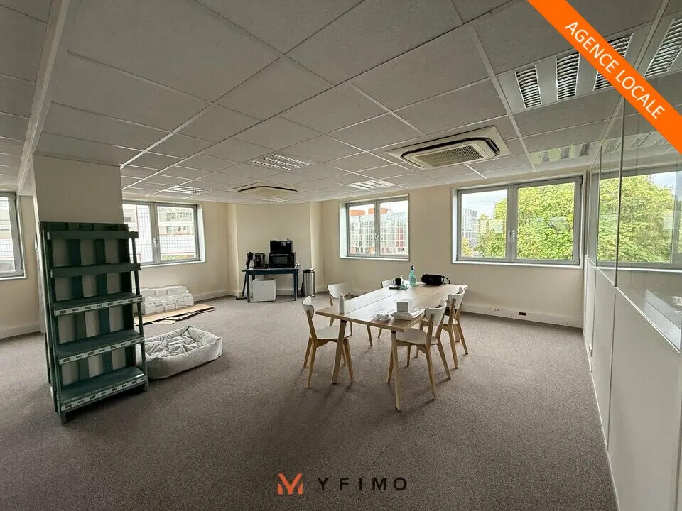 Bureau dans Le Pecq à louer Photo de l’immeuble– Image 1 sur 9