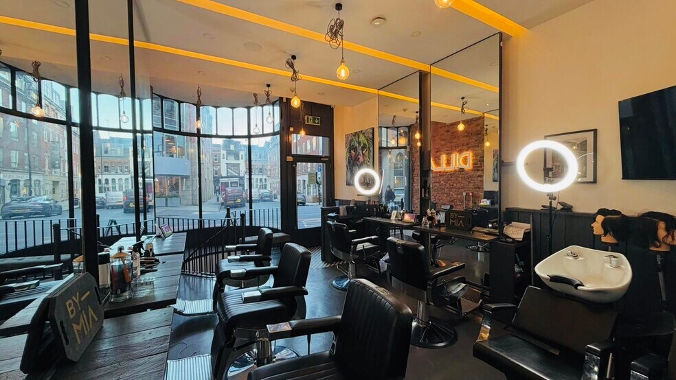 34 John Dalton St, Manchester à louer - Photo de l’immeuble – Image 3 sur 7