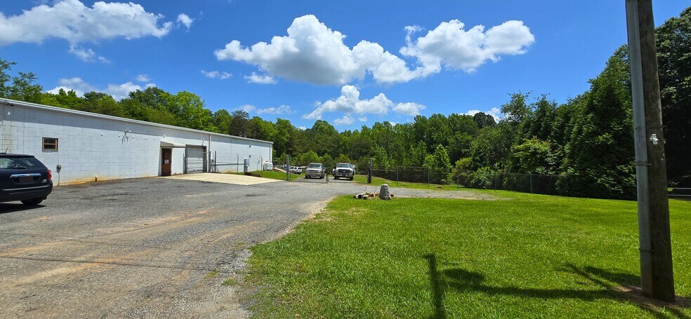 994 Rhyne Rd, Clover, SC à vendre - Photo de l’immeuble – Image 2 sur 43