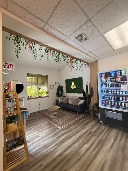 616 4th St N, Saint Petersburg, FL à louer - Photo de l’immeuble – Image 3 sur 10