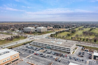2122 York Rd, Oak Brook, IL - Vue aérienne  vue de carte - Image1