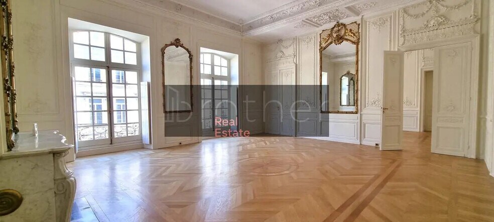 Bureau dans Bordeaux à louer - Photo de l’immeuble – Image 2 sur 9