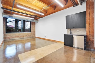 1800-1814 W Cuyler Ave, Chicago, IL à louer Photo intérieure– Image 1 sur 3