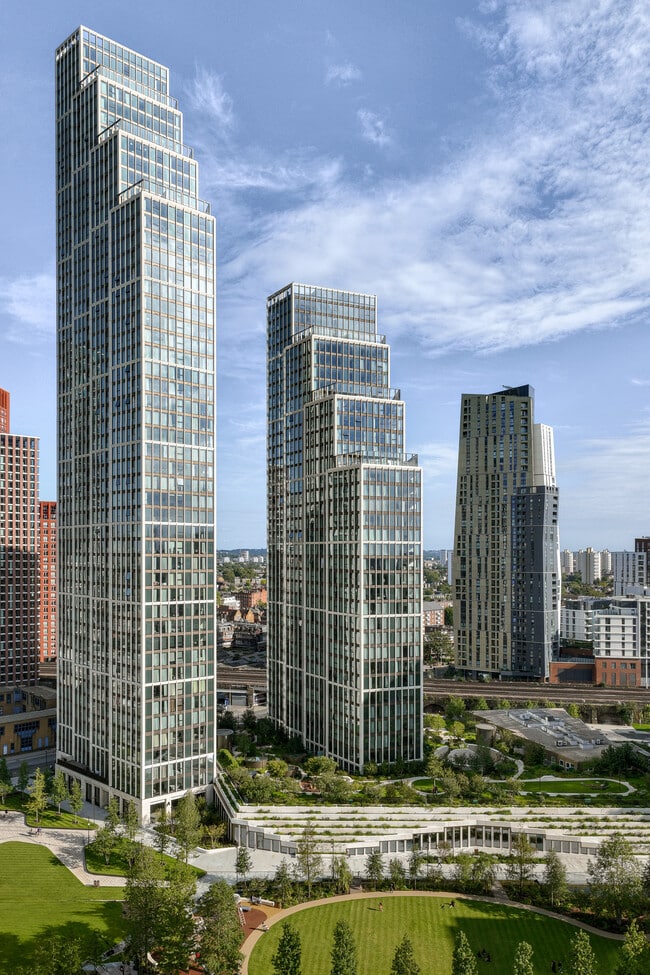 Plus de détails pour 6 Carnation Way, Londres - Local commercial à louer