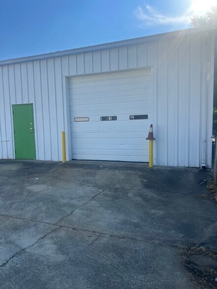 1445 Cleveland Ave, East Point, GA à louer - Photo de l’immeuble – Image 2 sur 7