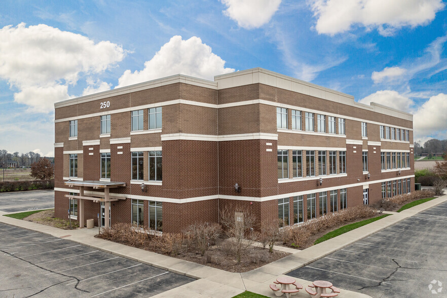 250 Veronia Dr, Springfield, OH à vendre - Photo de l’immeuble – Image 3 sur 5