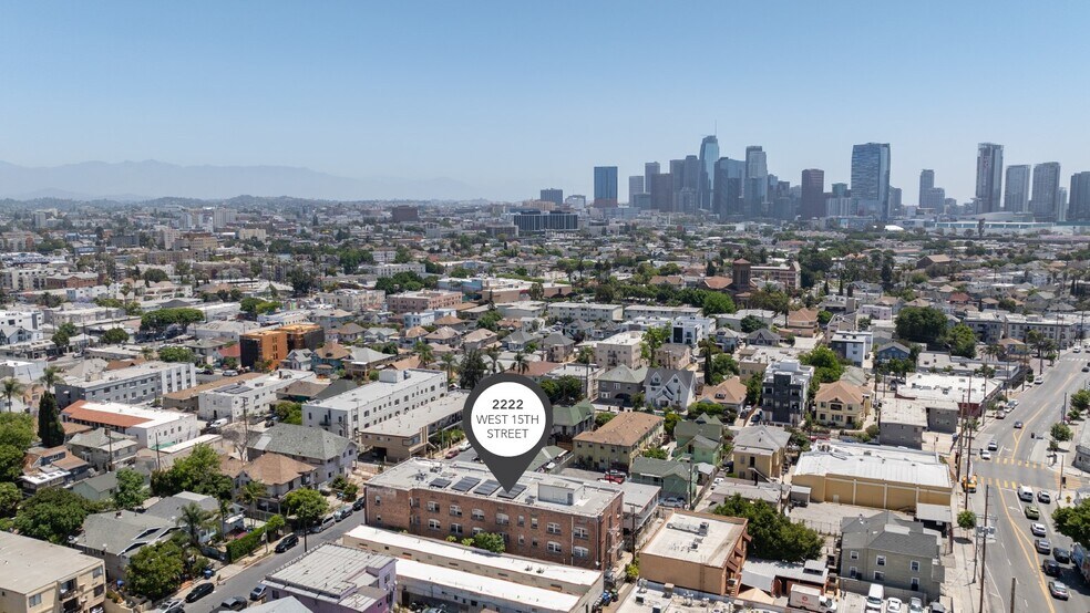 2222 W 15th St, Los Angeles, CA à vendre - Photo de l’immeuble – Image 3 sur 9