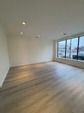 415 E Broad St, Columbus, OH à louer Photo intérieure– Image 2 sur 5