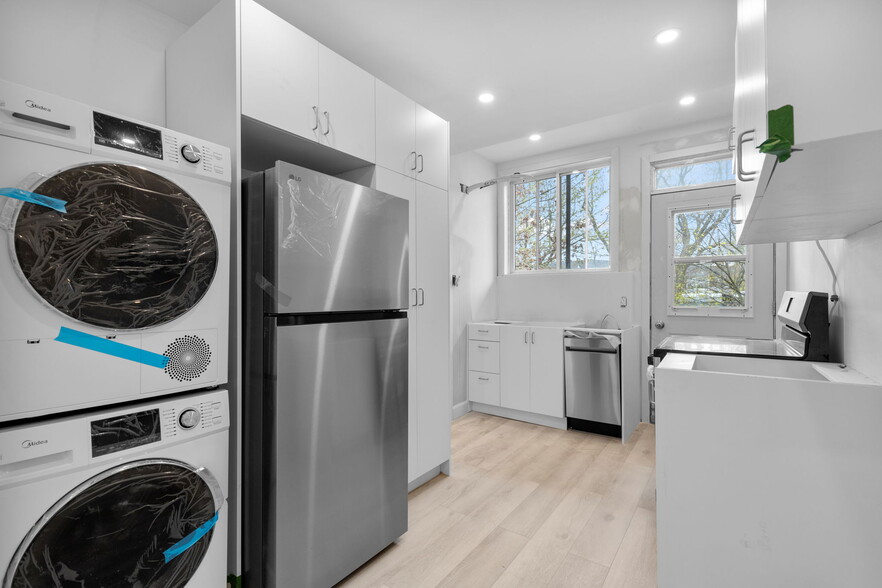 4568 Rue Boyer, Montréal, QC à vendre - Photo intérieure – Image 3 sur 15