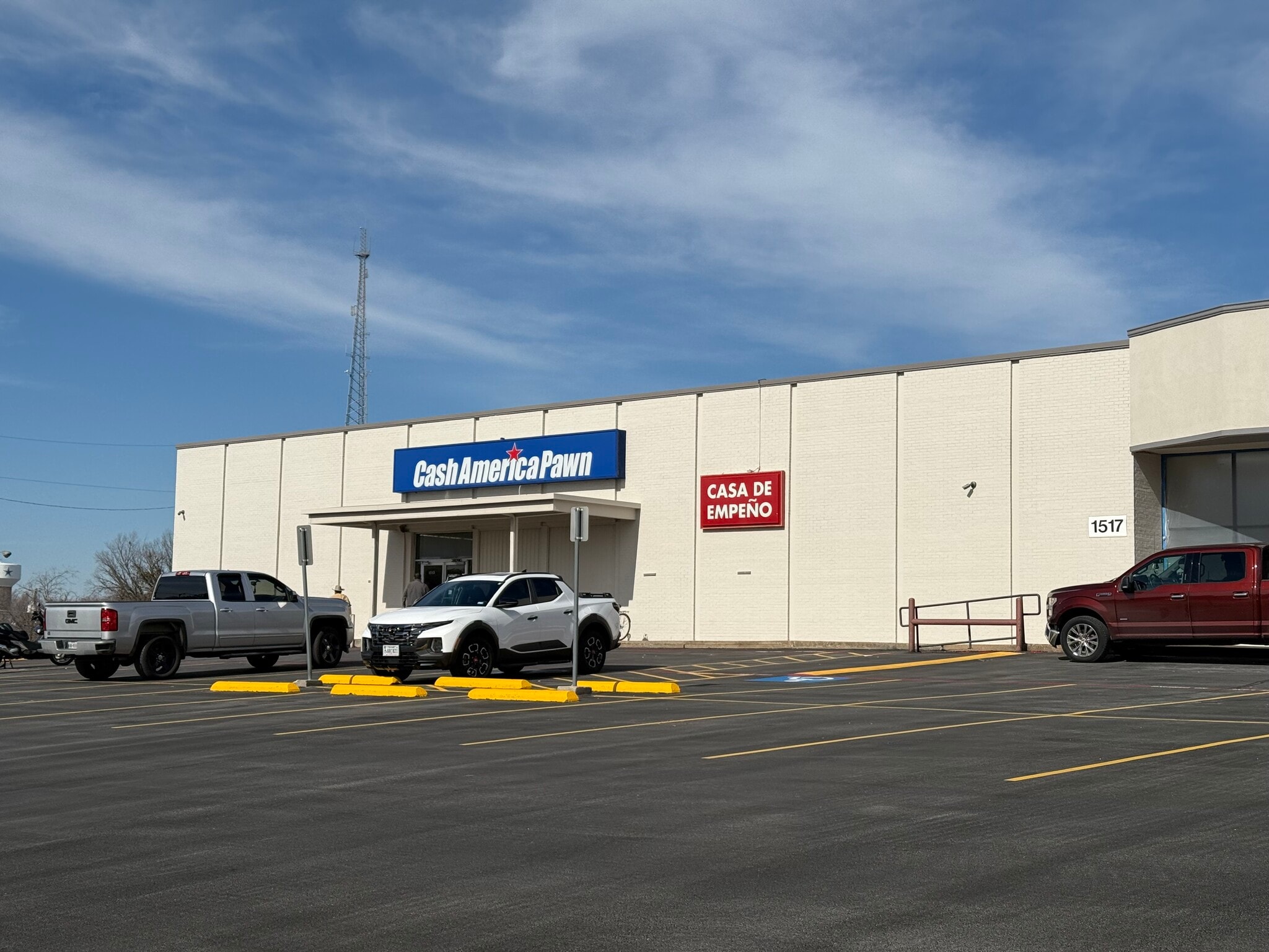 1515 E Abram St, Arlington, TX à louer Photo de l’immeuble– Image 1 sur 7