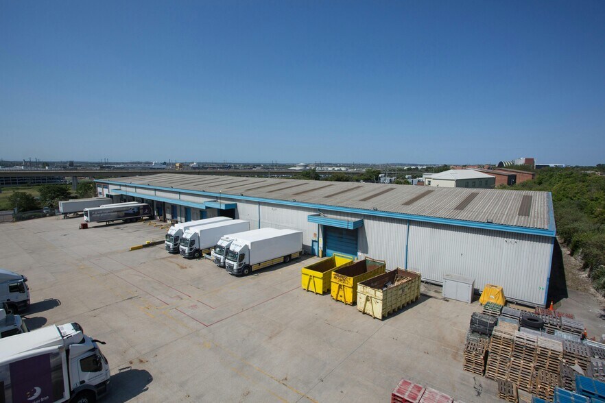 736-738 London Rd, Grays à louer - Photo de l’immeuble – Image 2 sur 4