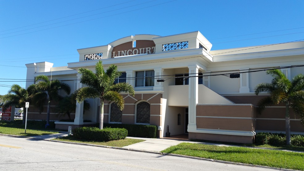 501 S Lincoln Ave, Clearwater, FL à louer - Photo principale – Image 1 sur 63