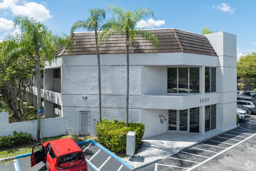 8600 SW 92nd St, Miami, FL à vendre - Photo principale – Image 2 sur 5