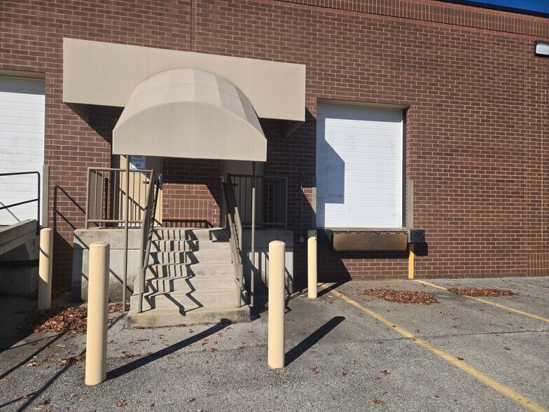 2960 Technology Pl, Waldorf, MD à louer - Photo de l’immeuble – Image 2 sur 115