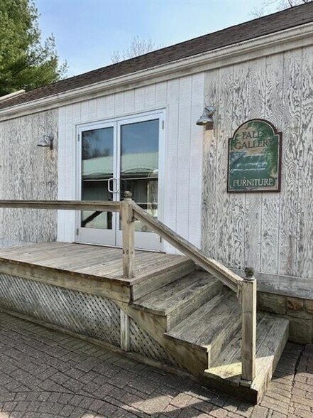 1007 Leesburg Station Rd, Mercer, PA à louer - Photo de l’immeuble – Image 3 sur 12
