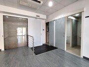 Interior local