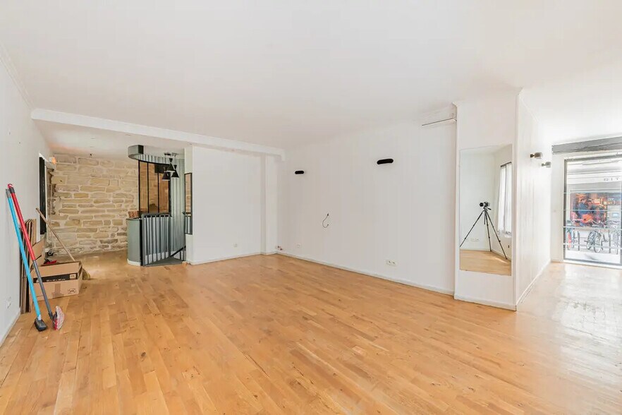 Local commercial dans Paris à vendre - Photo de l’immeuble – Image 3 sur 7