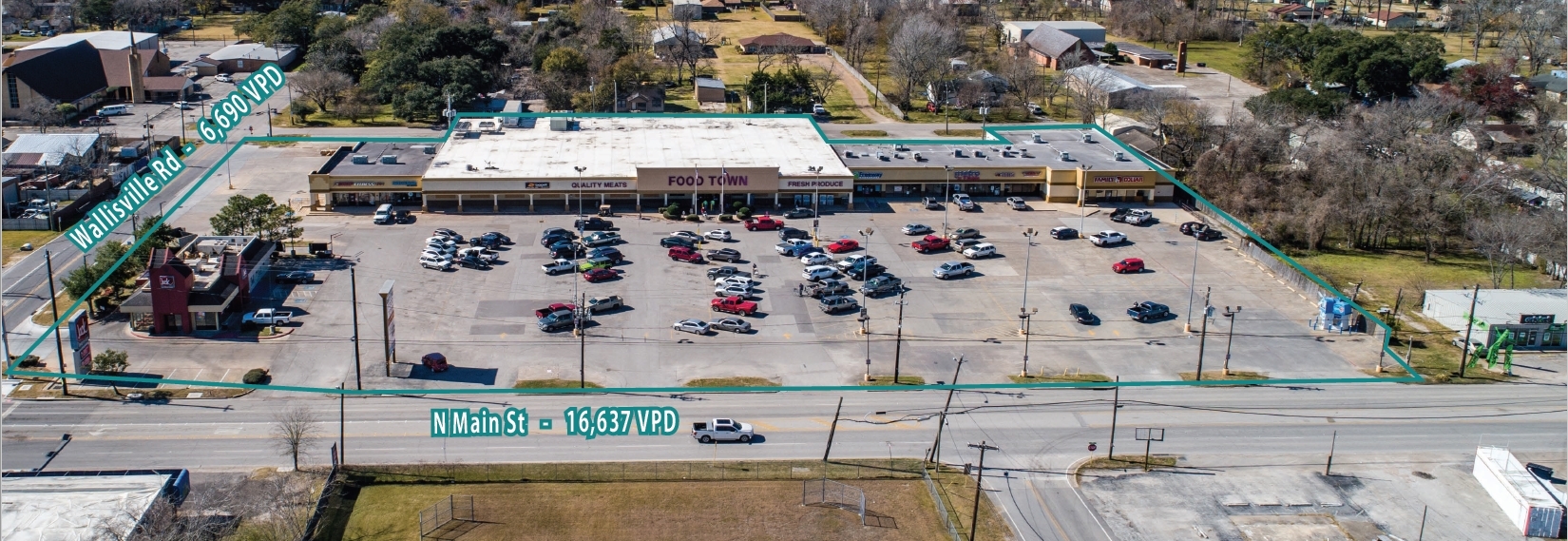 302 N Main St, Highlands, TX à louer Photo principale– Image 1 sur 5