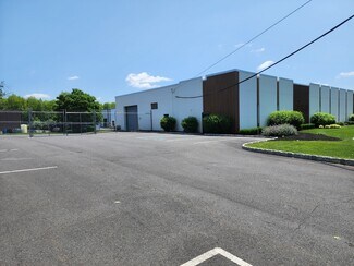 Plus de détails pour 7 S Gold Dr, Hamilton, NJ - Local d'activités à louer