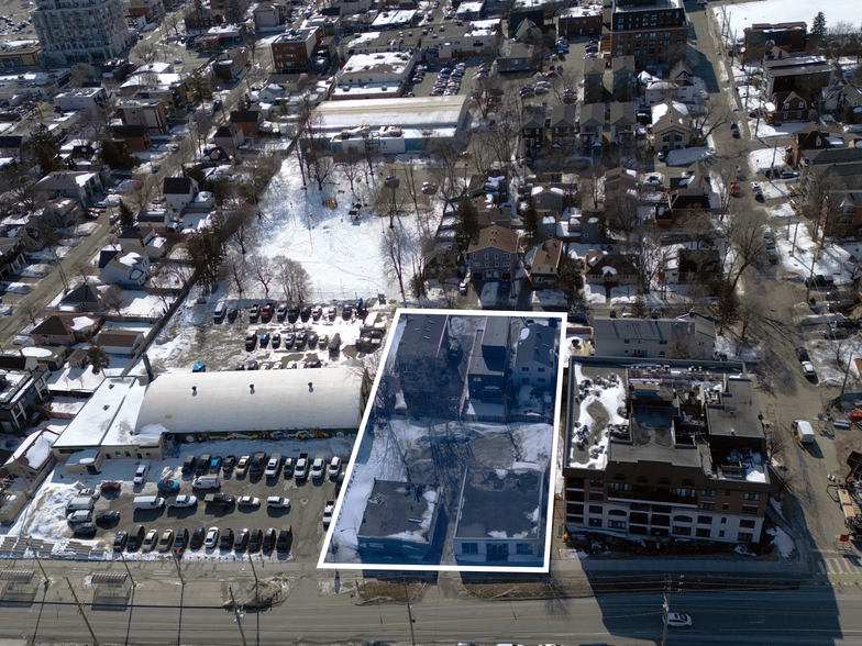 2050 Scott St, Ottawa, ON à vendre - Aérien – Image 2 sur 7