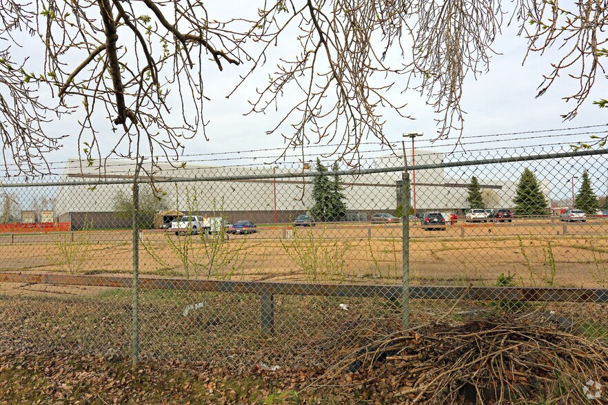 2959 Parsons Rd NW, Edmonton, AB à louer - Photo de l’immeuble – Image 2 sur 4