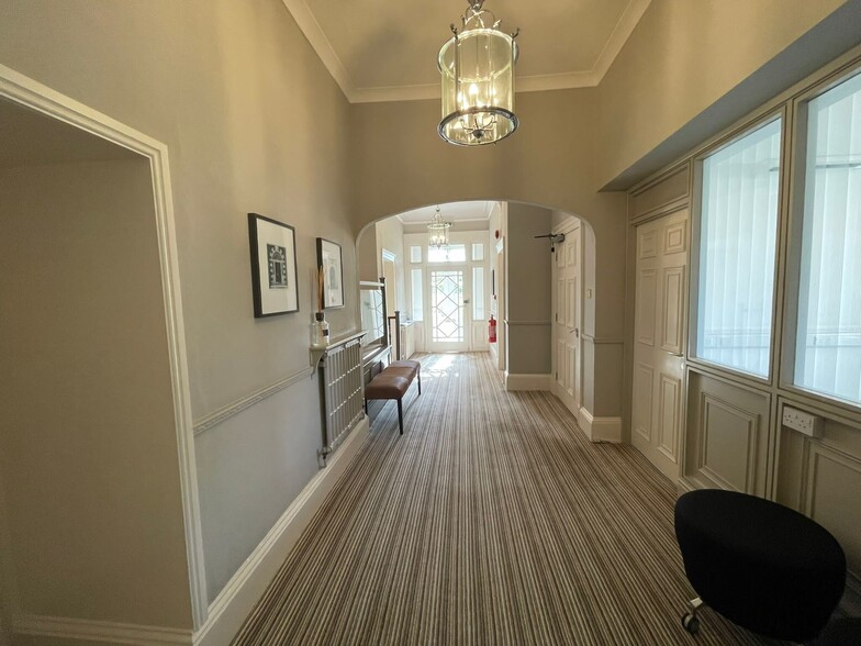 12 Granby Rd, Harrogate à louer - Photo de l’immeuble – Image 3 sur 5
