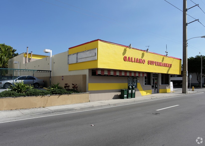 2537 SW 37th Ave, Miami, FL à vendre - Photo de l’immeuble – Image 3 sur 4