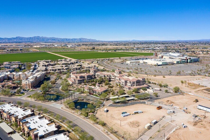 7410 N Zanjero Blvd, Glendale, AZ à vendre - Photo de l’immeuble – Image 2 sur 20