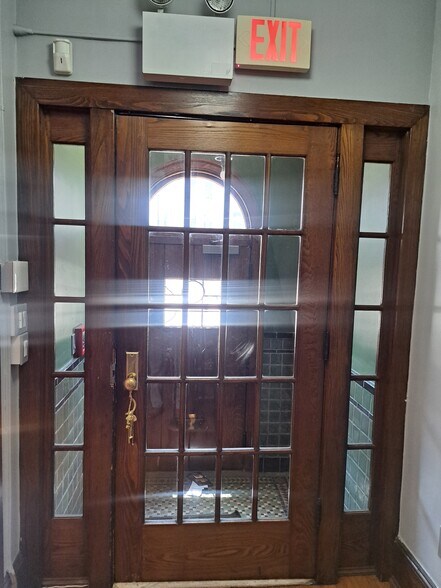 226 W State St, Trenton, NJ à louer - Photo de l’immeuble – Image 3 sur 21