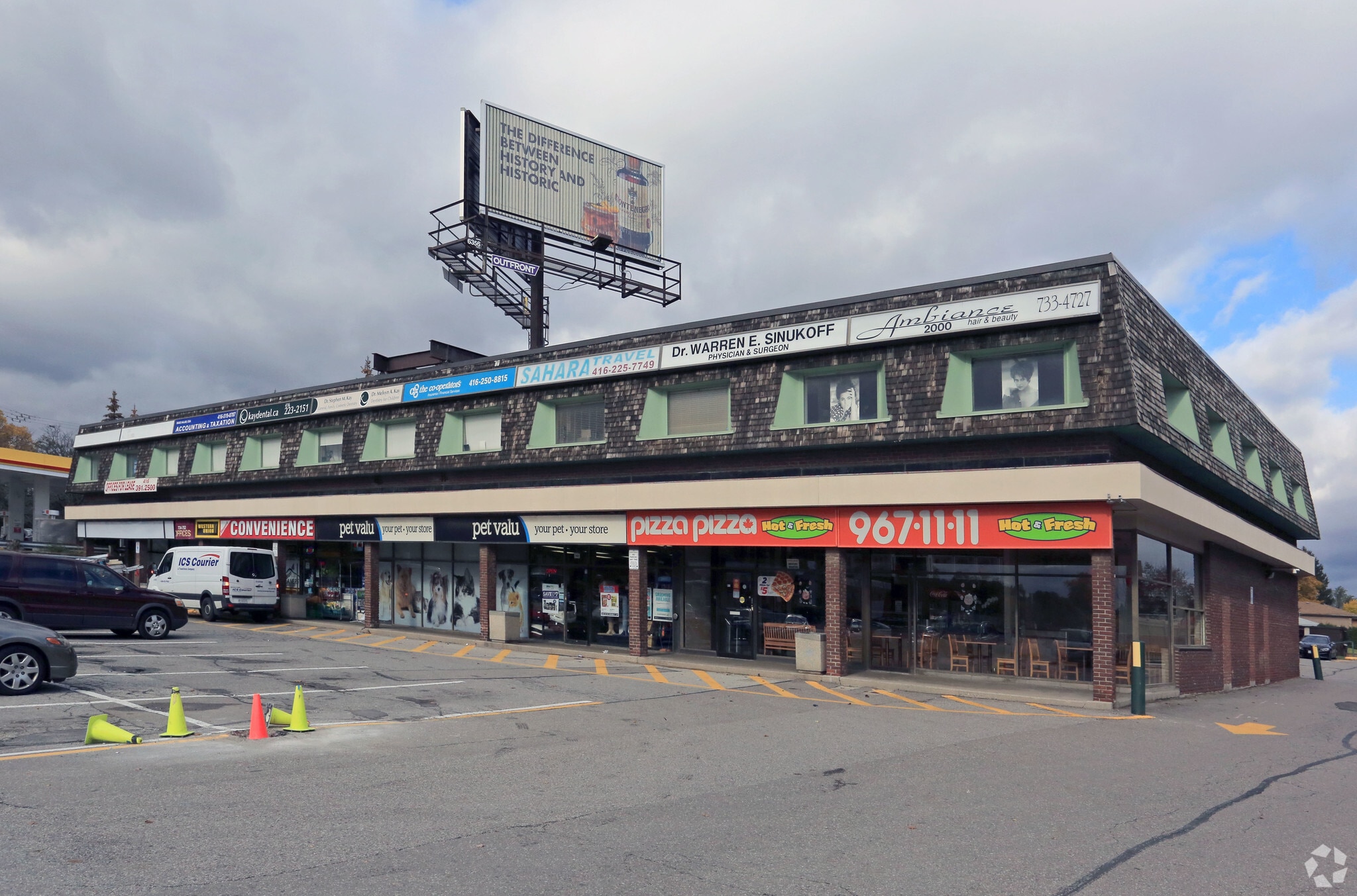734-752 Sheppard Ave E, Toronto, ON à louer Photo principale– Image 1 sur 7
