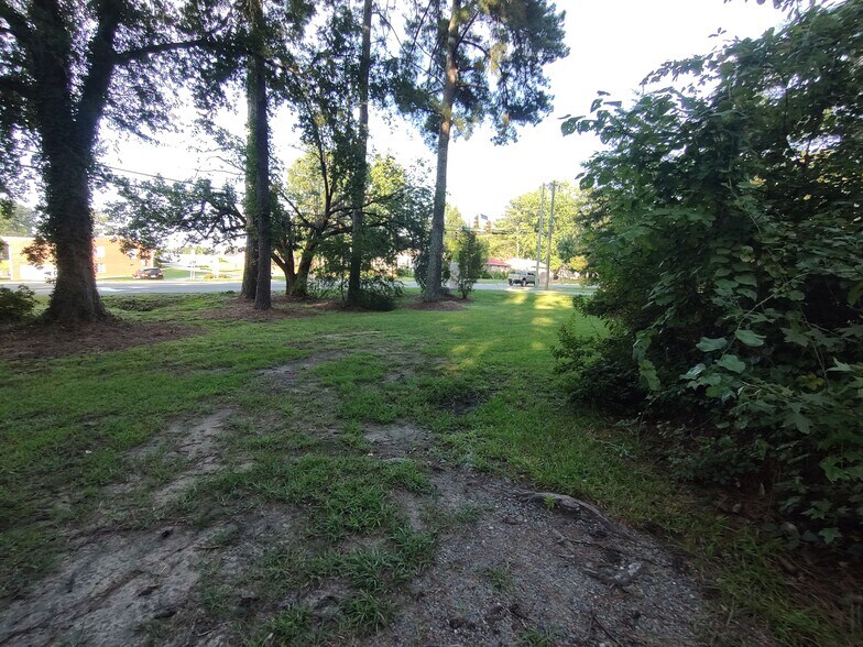 406 Courtland Dr, Sanford, NC à vendre - Autre – Image 3 sur 18