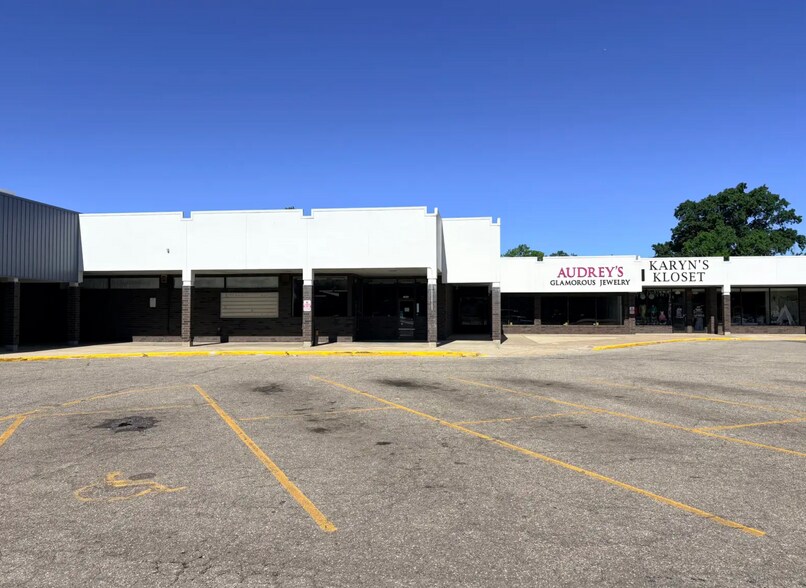 1558 M - 139, Benton Harbor, MI à louer - Photo principale – Image 1 sur 5