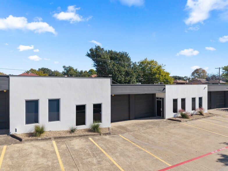 15330 Lyndon B Johnson Fwy, Mesquite, TX à louer - Photo de l’immeuble – Image 3 sur 6