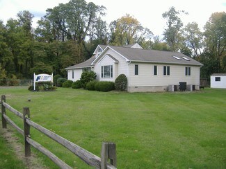 Plus de détails pour 1900 S Pennsylvania Ave, Morrisville, PA - Industriel/Logistique à louer