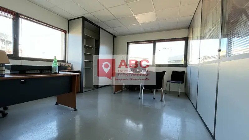 Bureau dans Montpellier à louer - Photo de l’immeuble – Image 2 sur 6