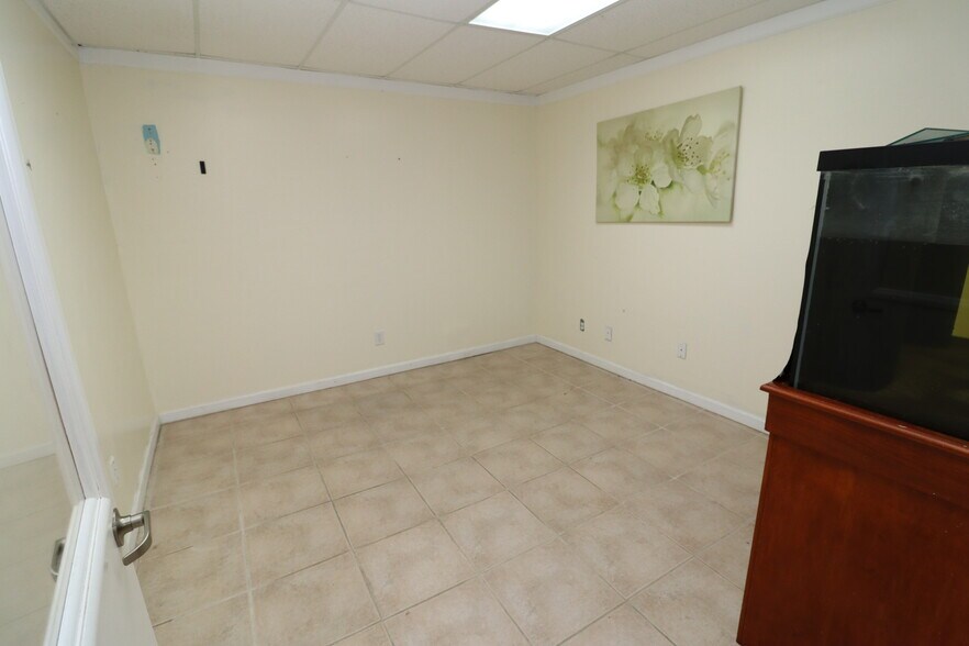 6731-6755 Sunset Strip, Sunrise, FL à louer - Photo intérieure – Image 3 sur 22