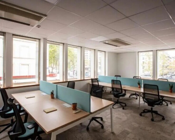93 Avenue Charles De Gaulle, Neuilly-sur-Seine à louer - Photo de l’immeuble – Image 3 sur 6
